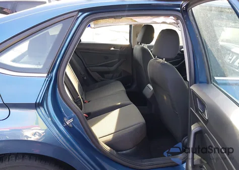 2021 Volkswagen Jetta 1.4T R-Line/1.4T S/1.4T Se z USA, uszkodzony, nr VIN 3VWC57BU5MM090611